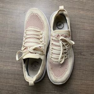 Athletic Propulsion Labs Sneaker